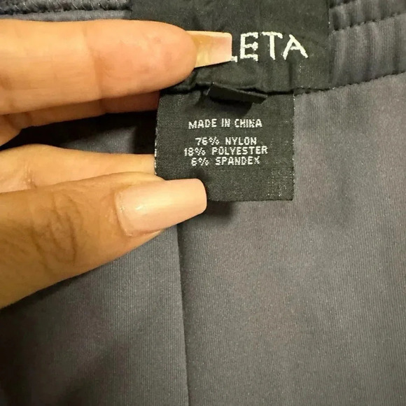 Athleta Grey Pull-On Grey Pants - Picture 6 of 7